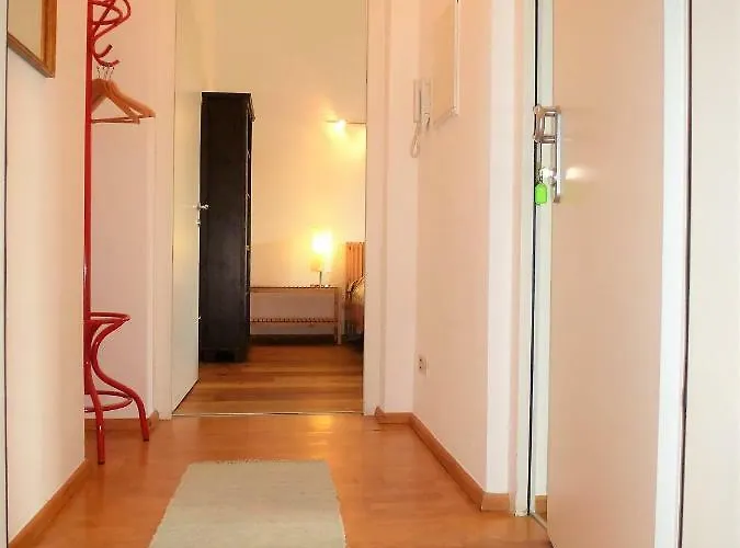 Lovely, With Balcony דירה *